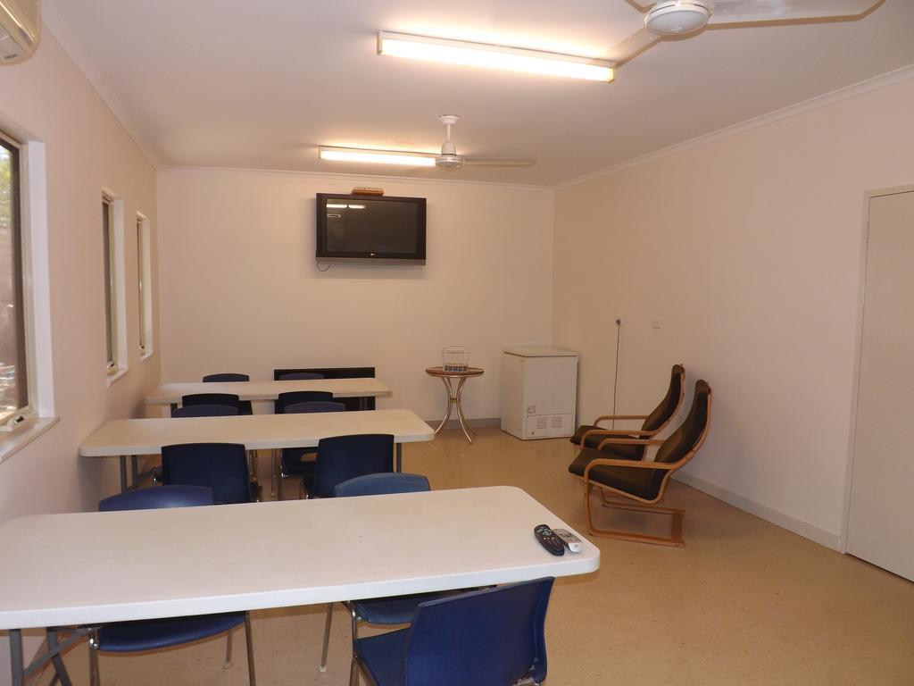 Derby Lodge Motel Zimmer foto